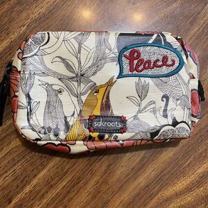 SakRoots Cosmetic Bag White Red Embroidered Peace Recycled Plastic Birds Travel